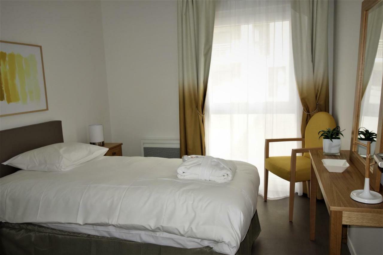 Domitys - Les Robes D'Airain Aparthotel Caen Exterior photo